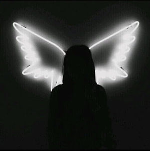 Meet your Posher, Chloe